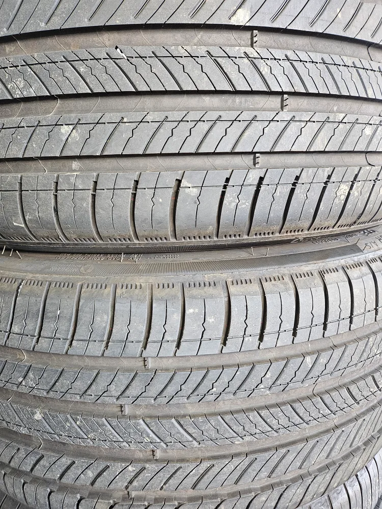 중고 타이어 255 40 21 GV70타이어 한대분 판매합니다