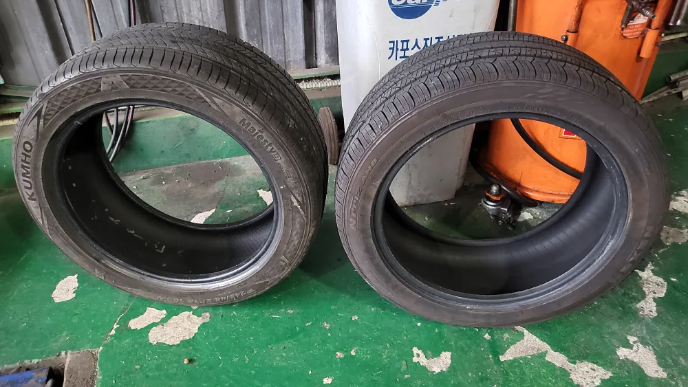 K7 타이어 중고 판매. 2개 4만원
