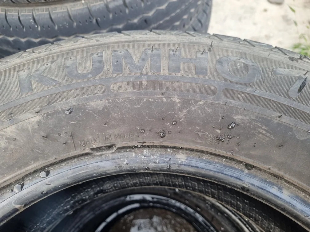 중고타이어 215/70R16 한대분