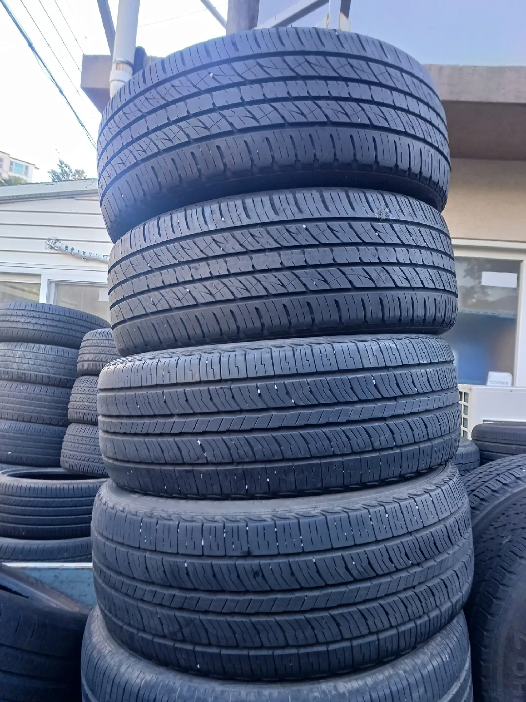 중고 타이어 있습니다