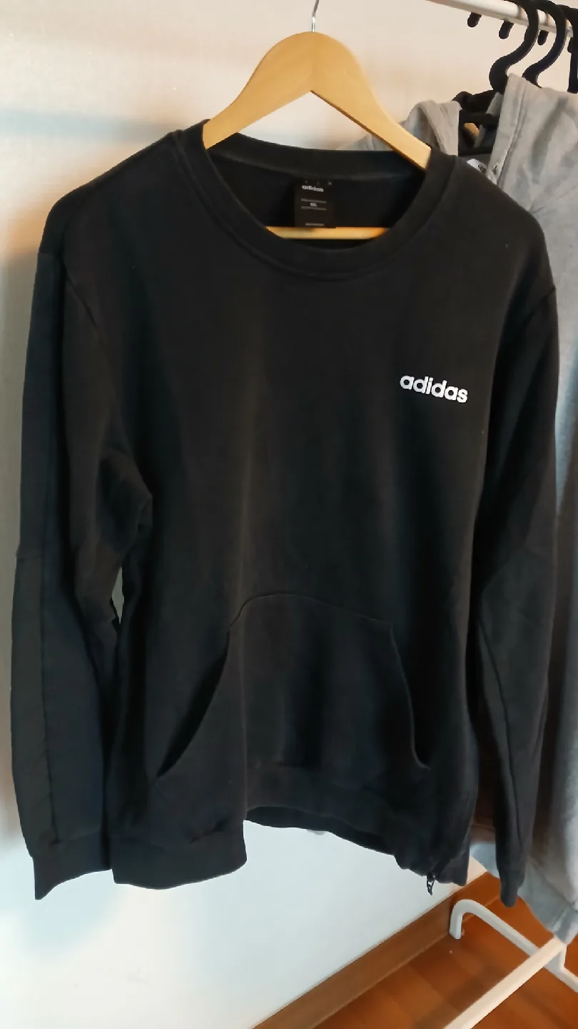 아디다스 검정 맨투맨 3XL중고맨투맨 국내110사이즈정도