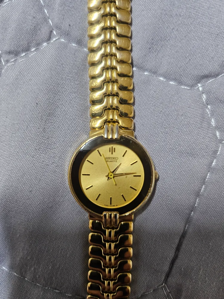 세이코 정품 금장 쿼즈 여자 손목시계 중고단품 판매합니다
