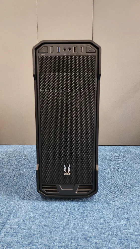 [중고판매] PC 케이스 + 600W 파워