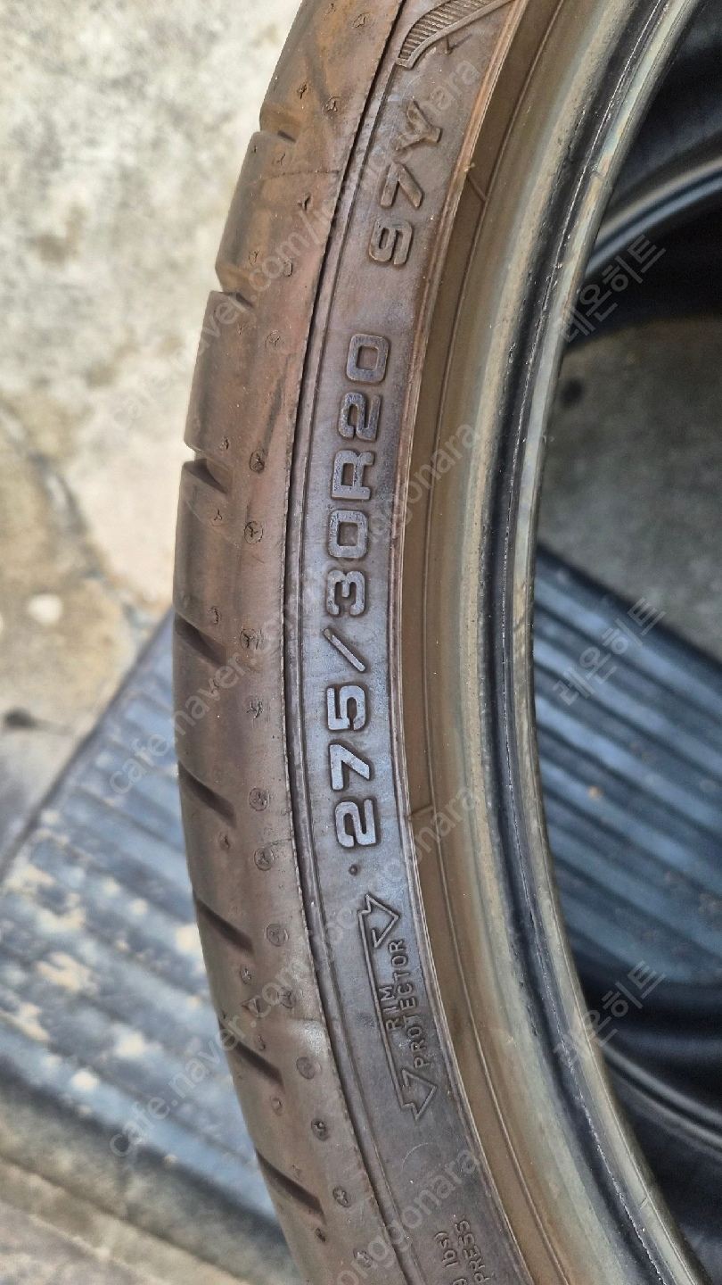 굿이어 타이어 275/30R20