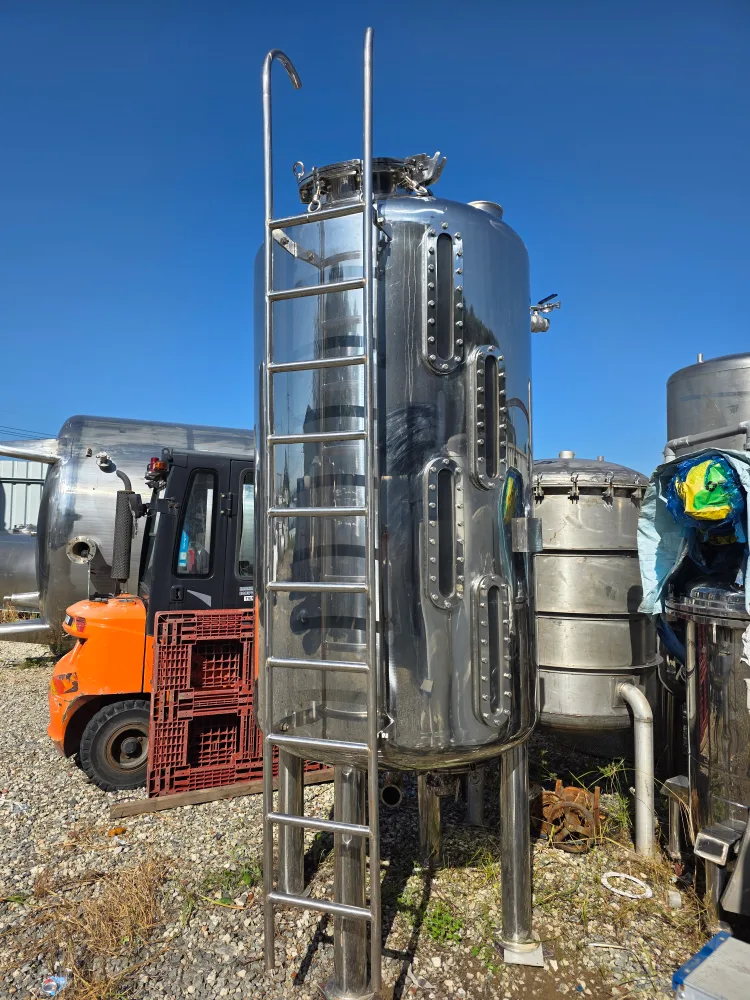 스텐 탱크 판매 저장탱크 물탱크 스텐통 중고탱크 2톤 2루베