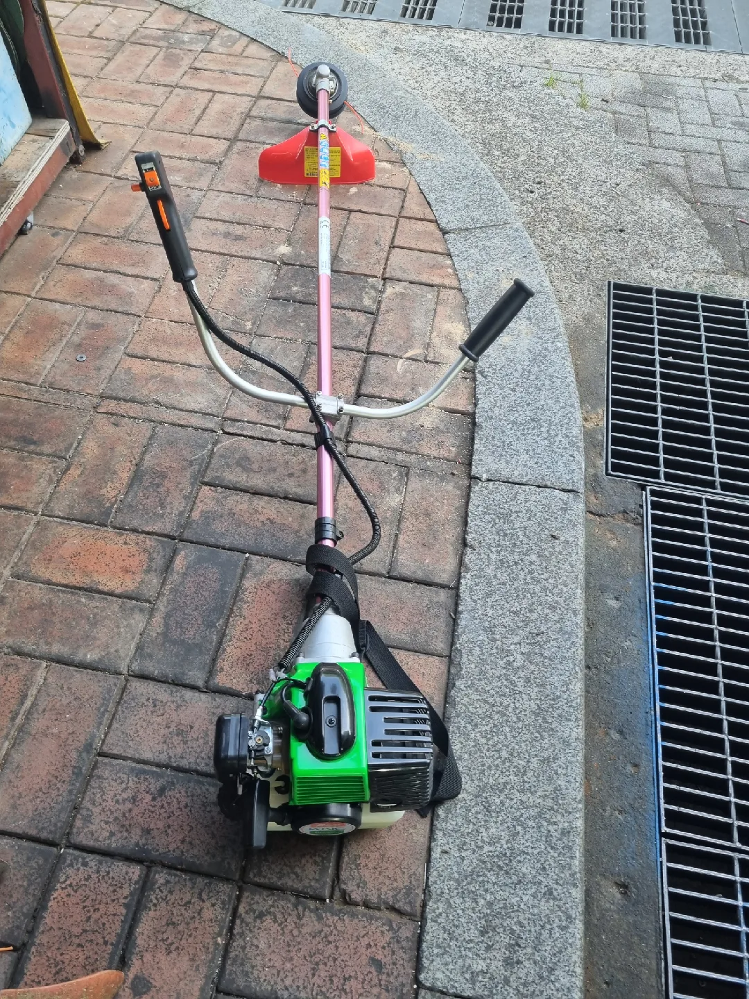 중고예초기 2행정예초기 예초기 KBC-40EU