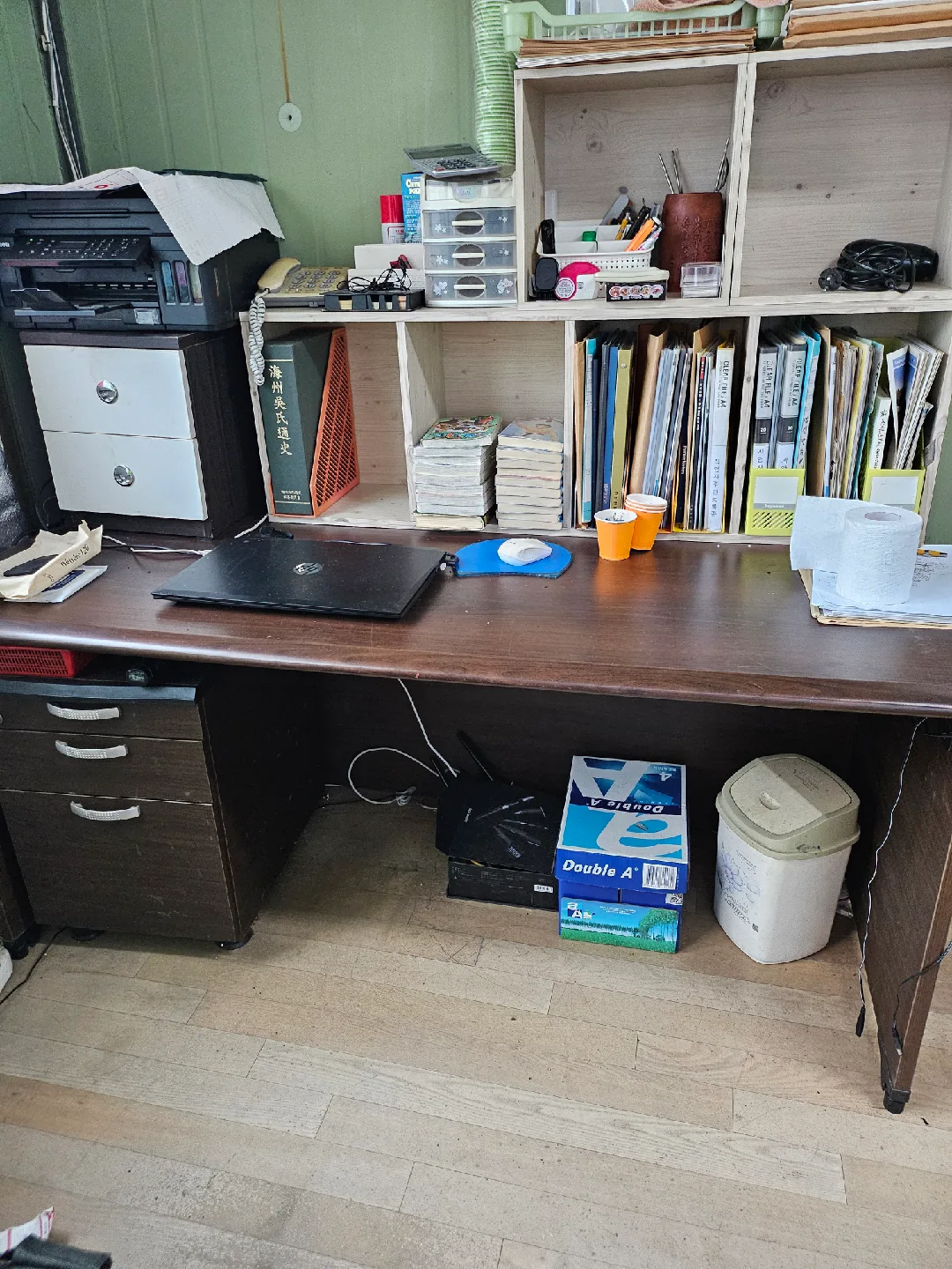 중고 나무 책상