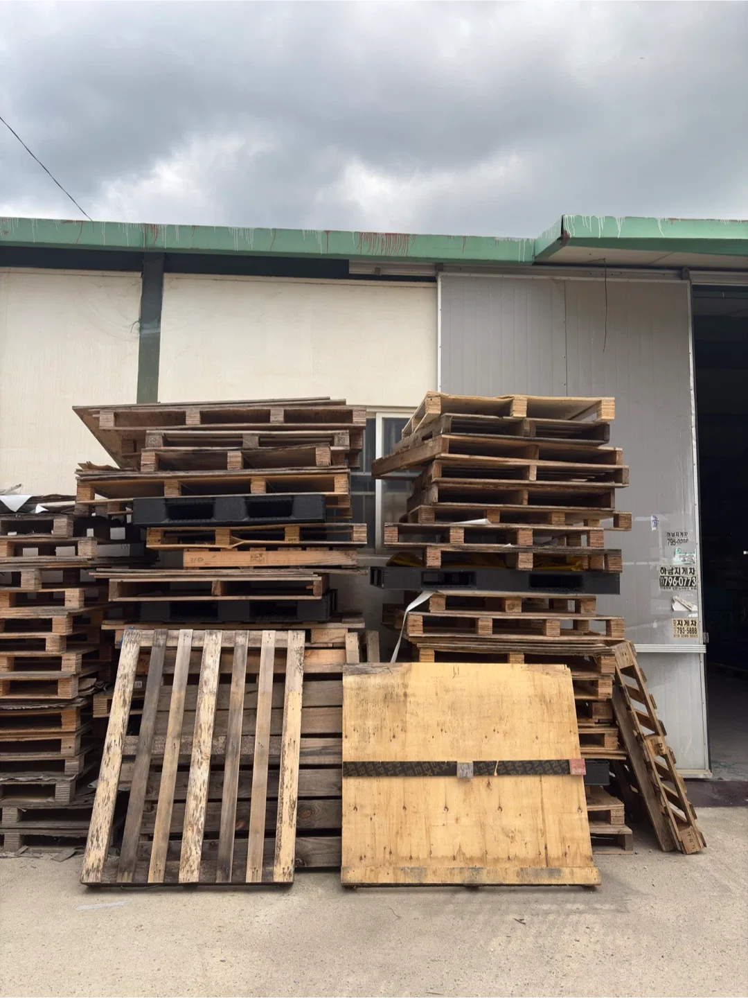 중고 나무 팔레트, 합판