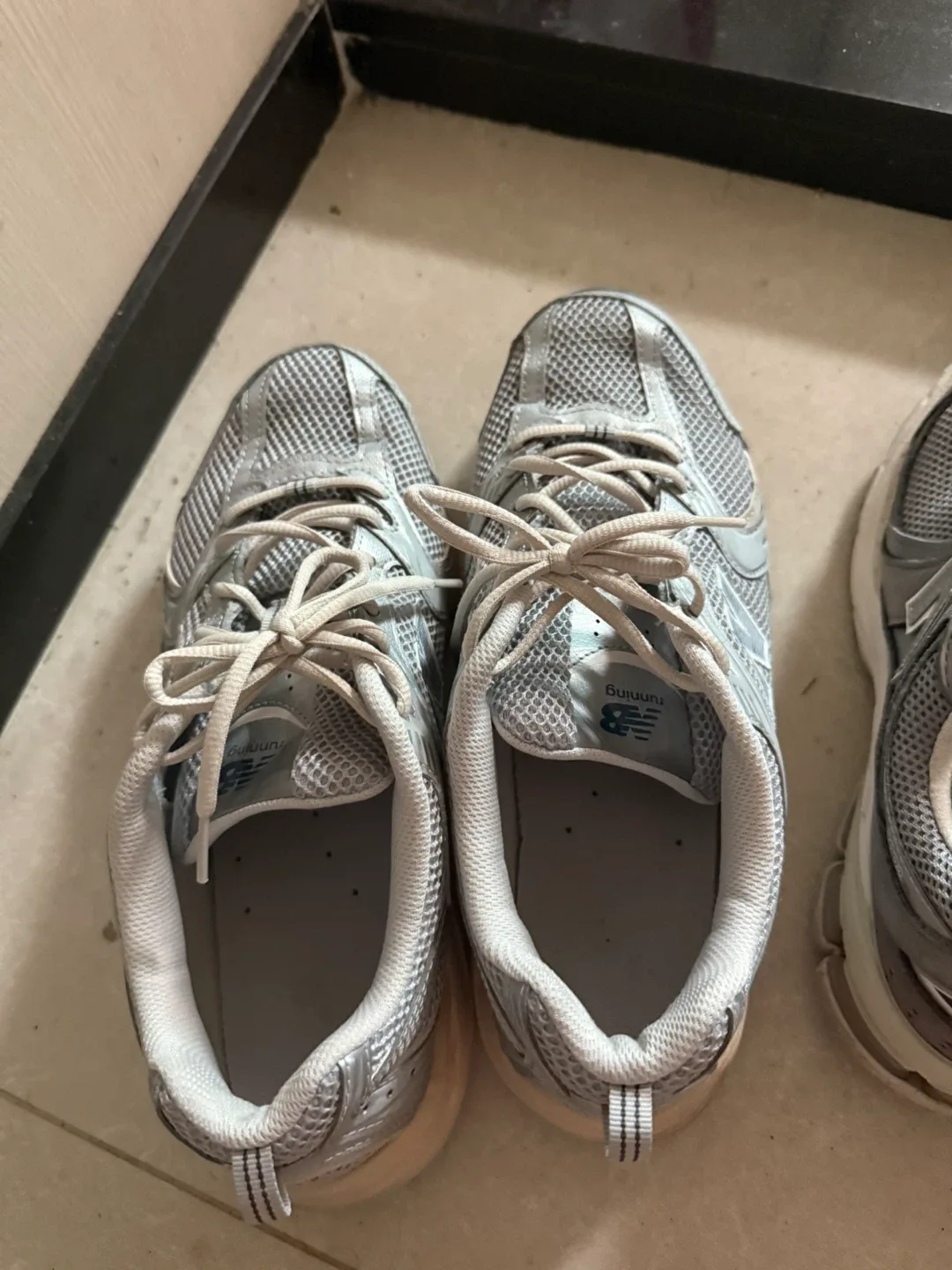 뉴발란스 신발 중고 싸게 팝니다