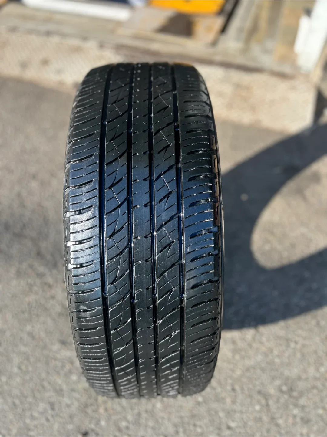 중고타이어 235 55 19 금호 2짝팝니다