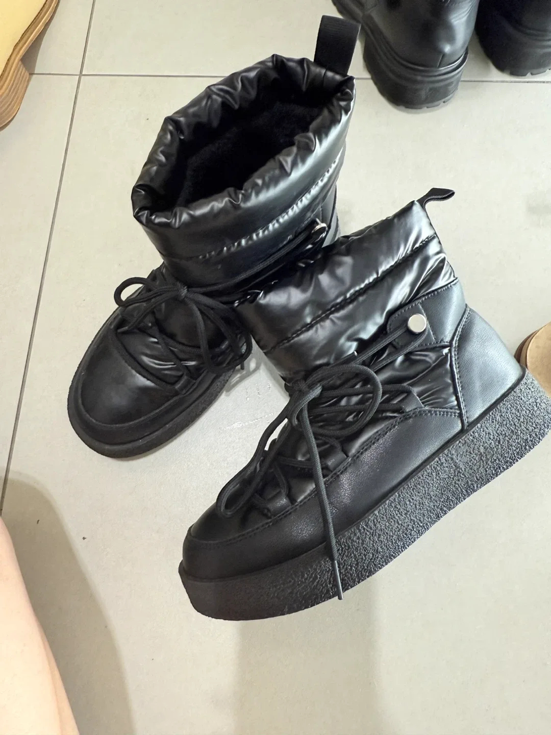 중고 _230 패딩부츠