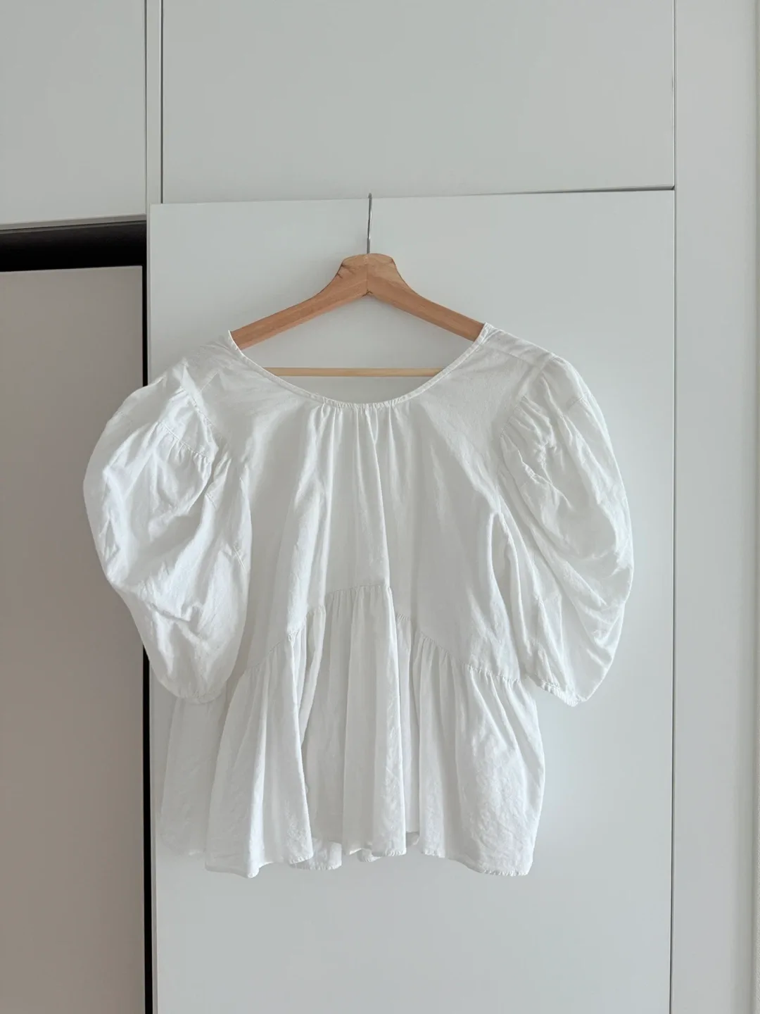 중고) 화이트 블라우스