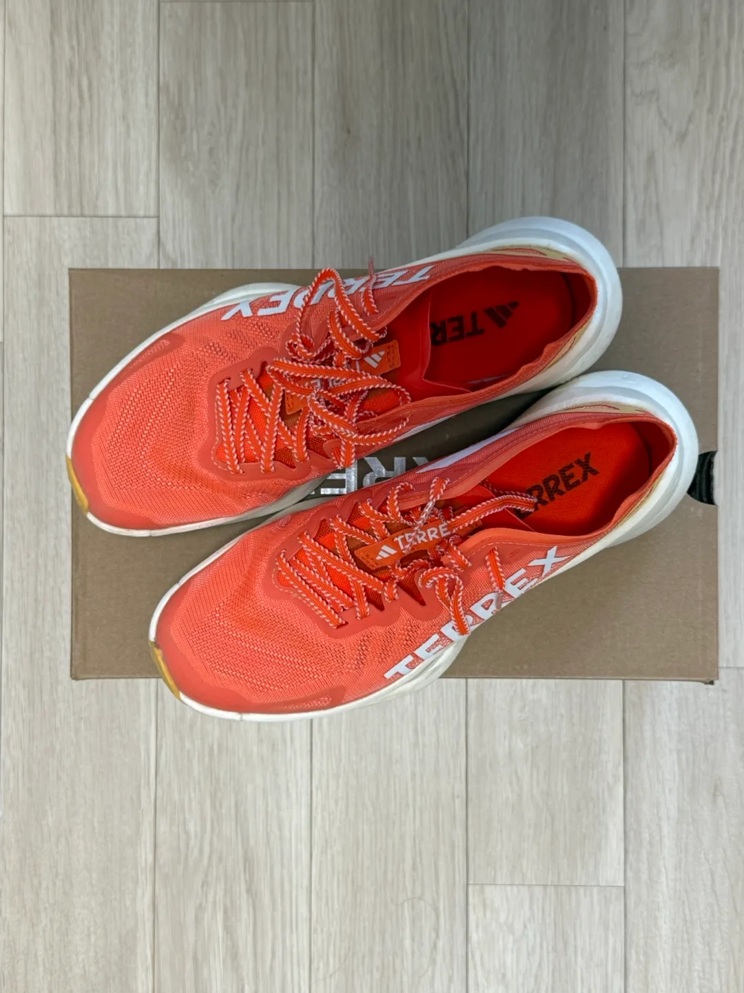 [JP245] 아디다스 TERREX 아그라빅 스피드 울트라 트레일 중고 판매합니다