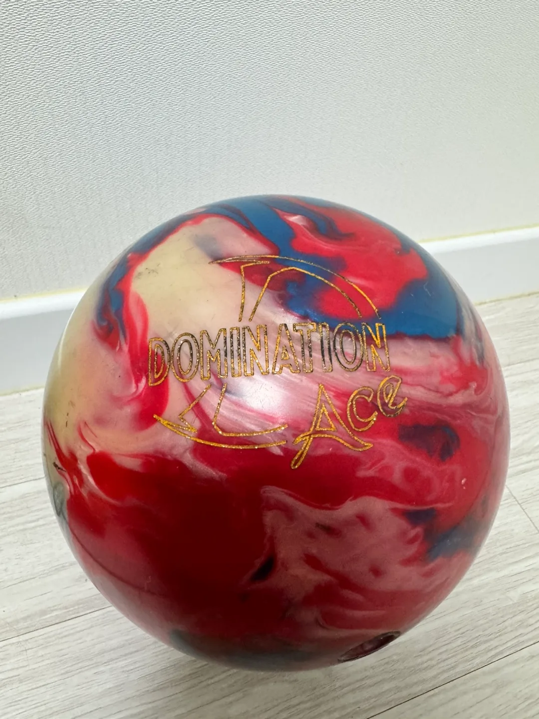 볼링공 DOMINATION ACE 15p 중고볼