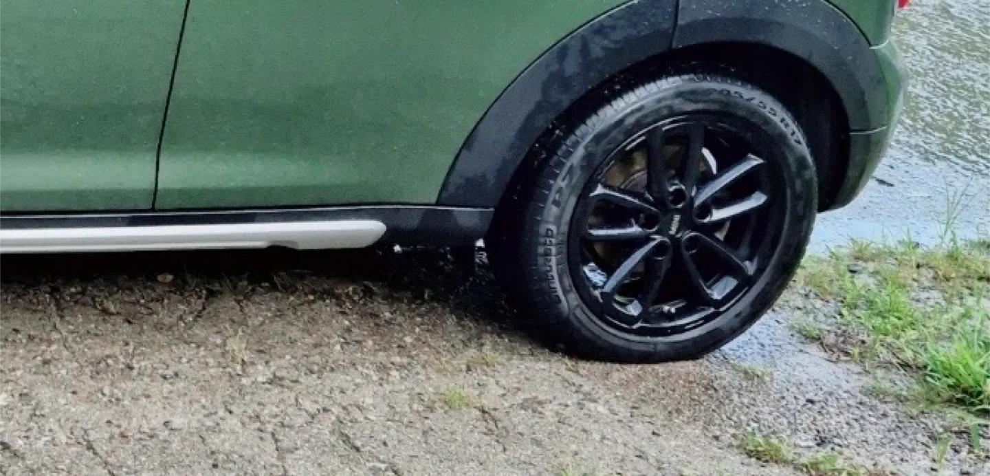 205 55 17 (피렐리 타이어)