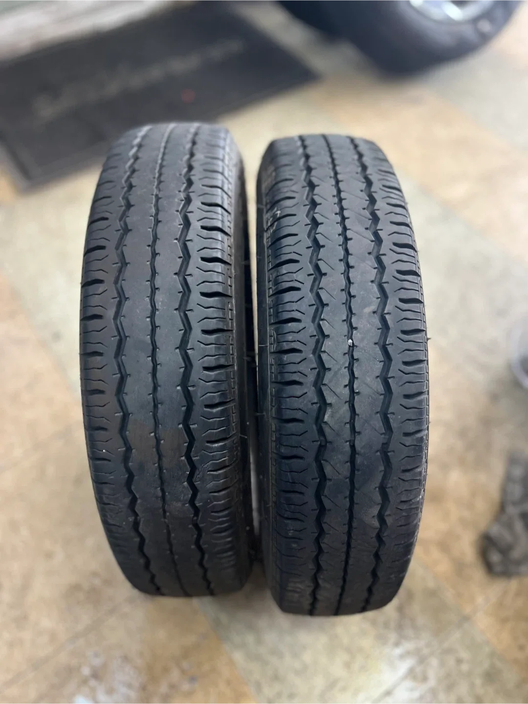 중고타이어 한국 145 13 포터,봉고 뒷바퀴 판매합니다