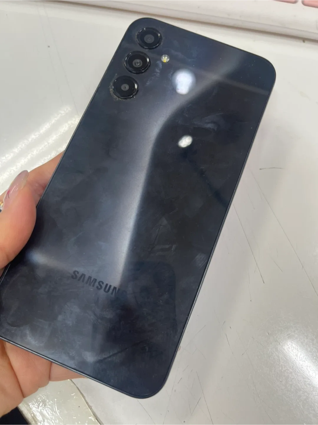 갤럭시 A24 블랙 중고폰팝니다
