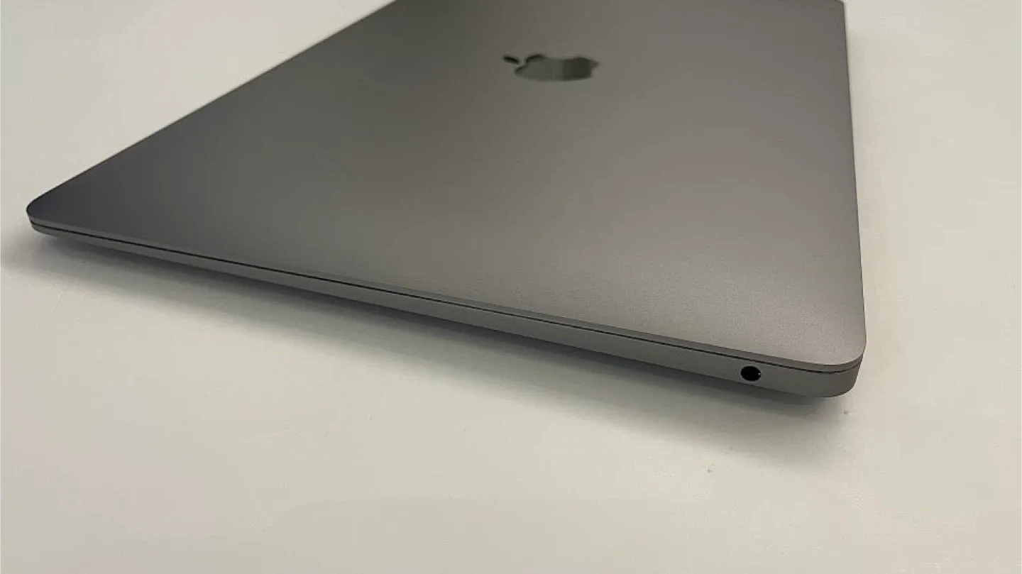 맥북 에어 스페이스 그레이(m1칩/메모리 8gb/256gb/배터리 93퍼)