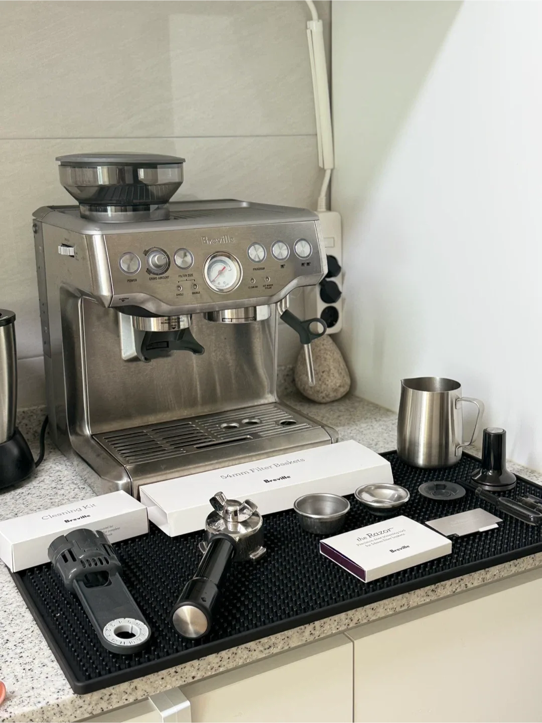 브레빌 바리스타 익스프레스 BES870 커피 머신