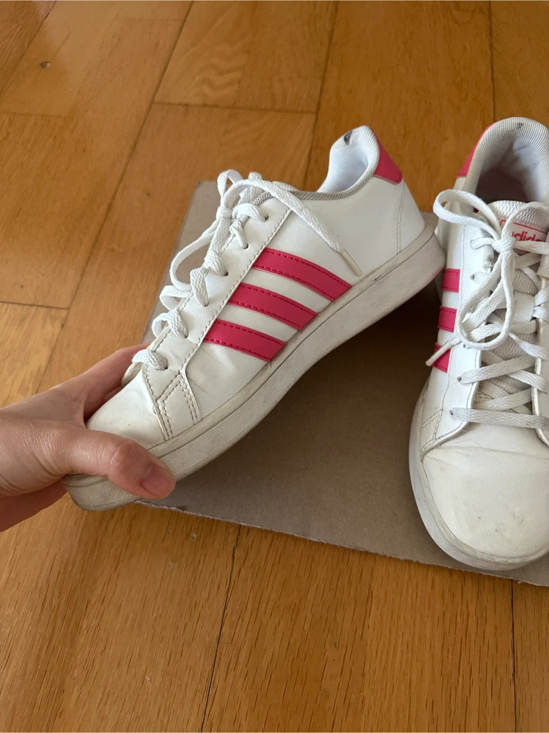 벚꽃핑크 아디다스 가젤 운동화 230 (세탁비 빼드려요)