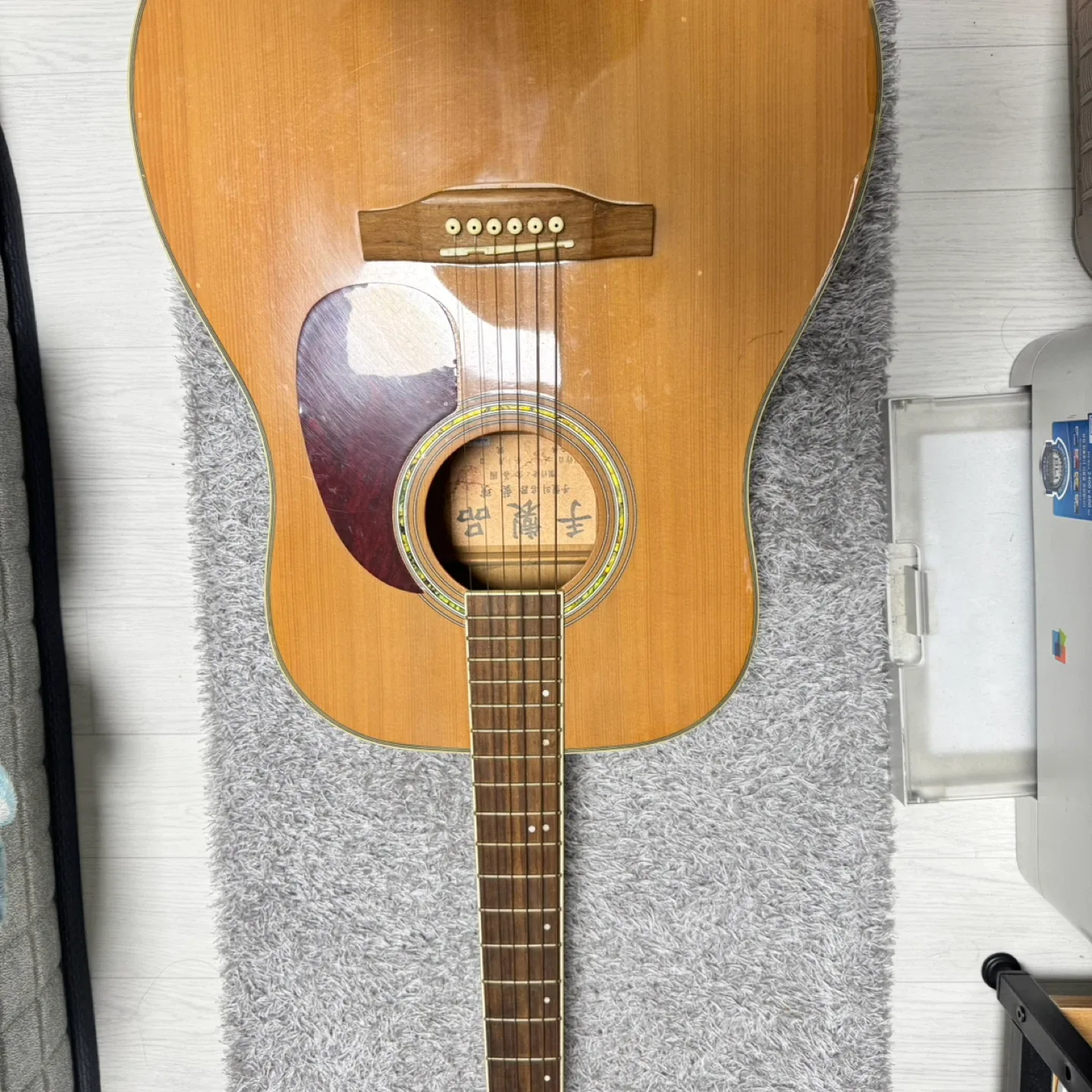 중고 어쿠스틱 기타