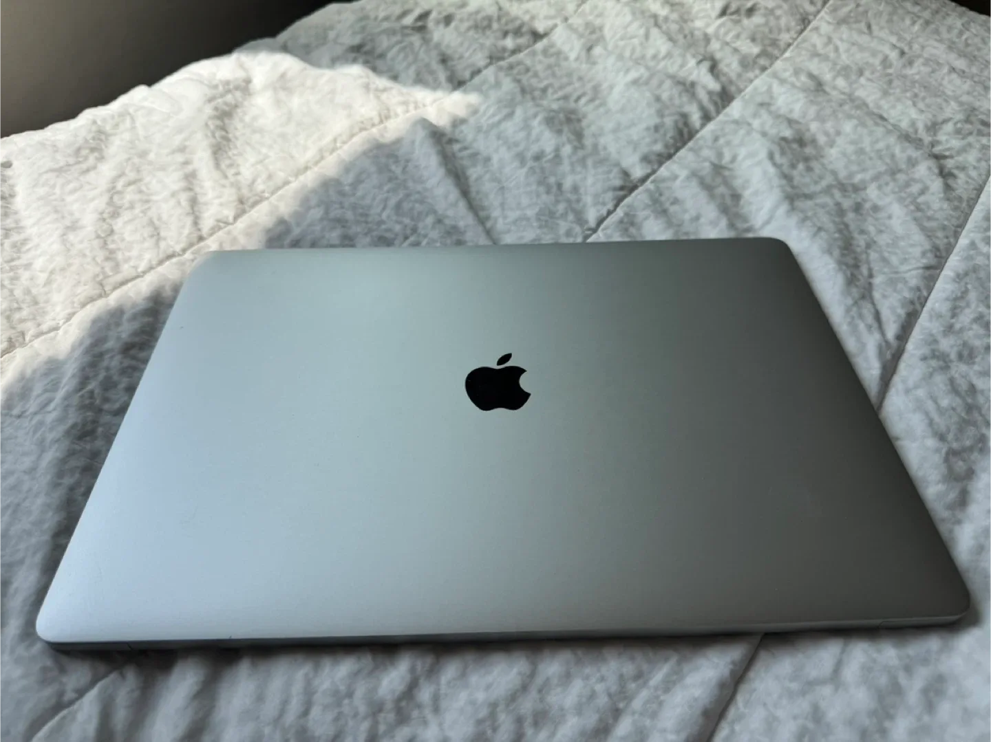 맥북 프로 15인치 2017 (A1707, 인텔 터치바) 부품용