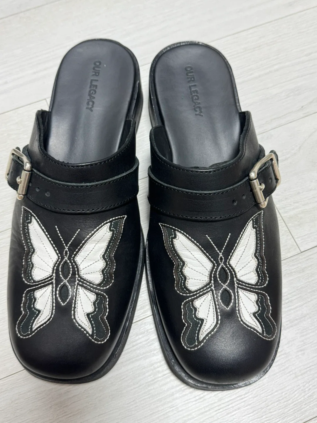 Our Legacy 버터플라이 뮬 43