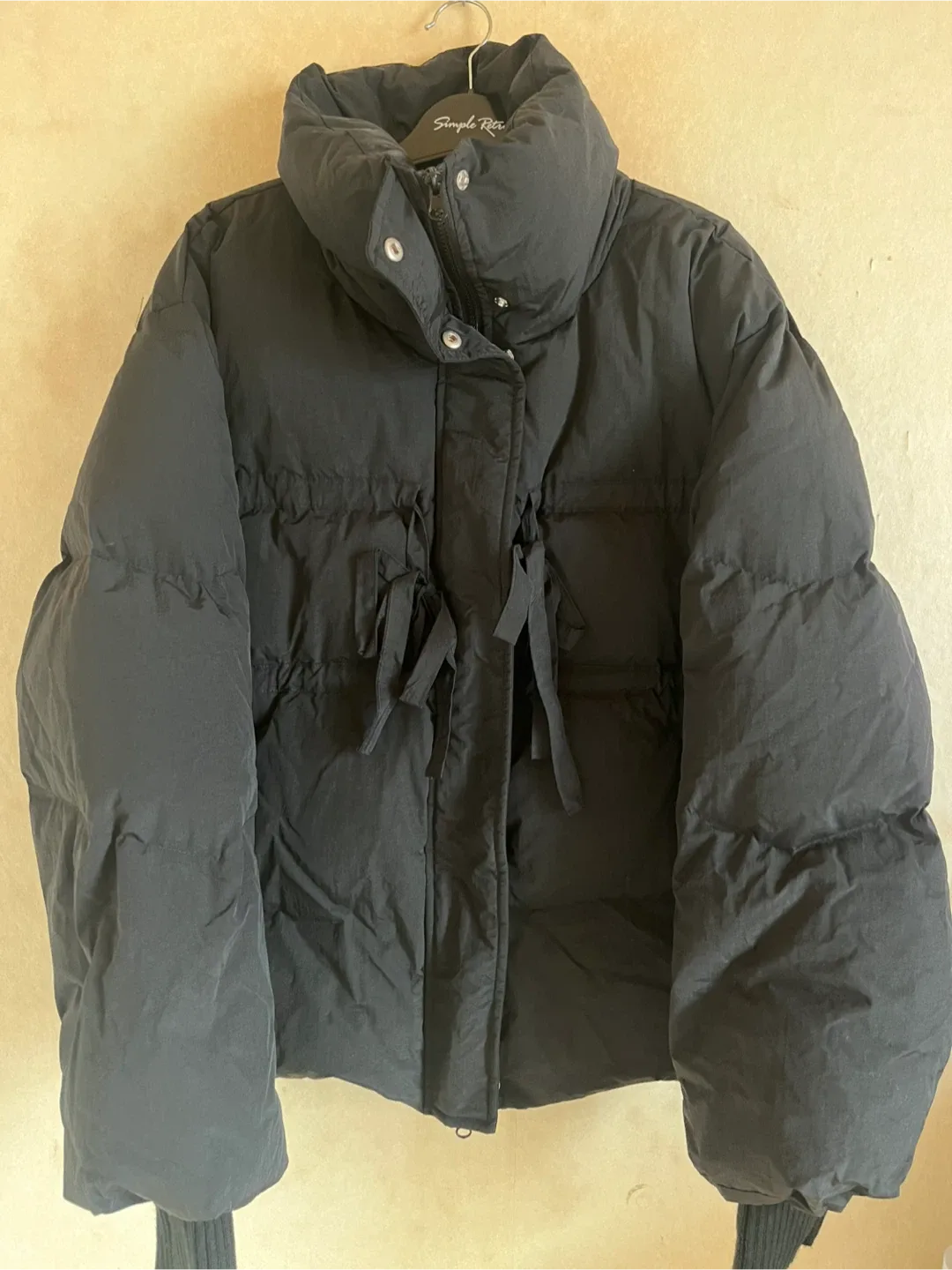 랭앤루 리본 덕다운 패딩 블랙 판매합니다