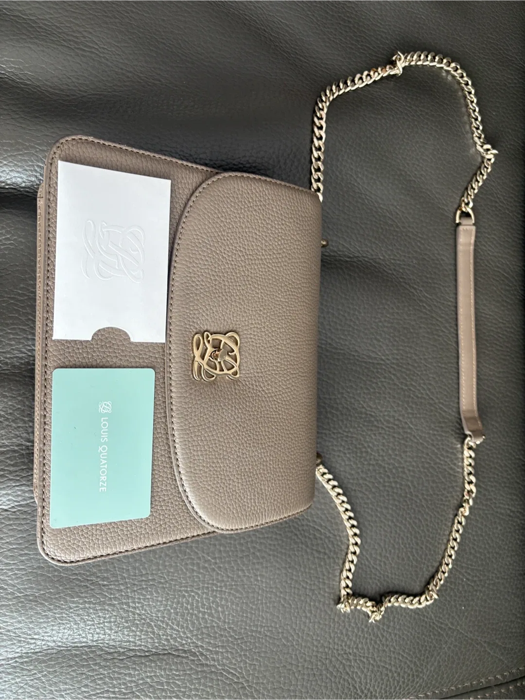 정품 루이까또즈 가방팝니다