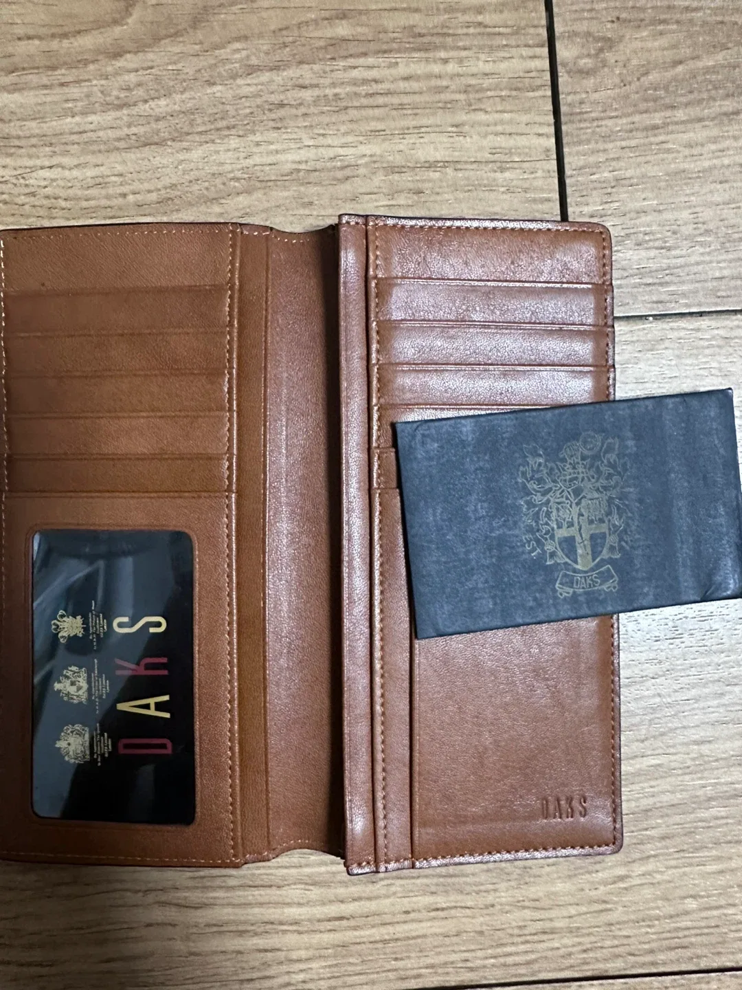 닥스 남성 가죽 장지갑