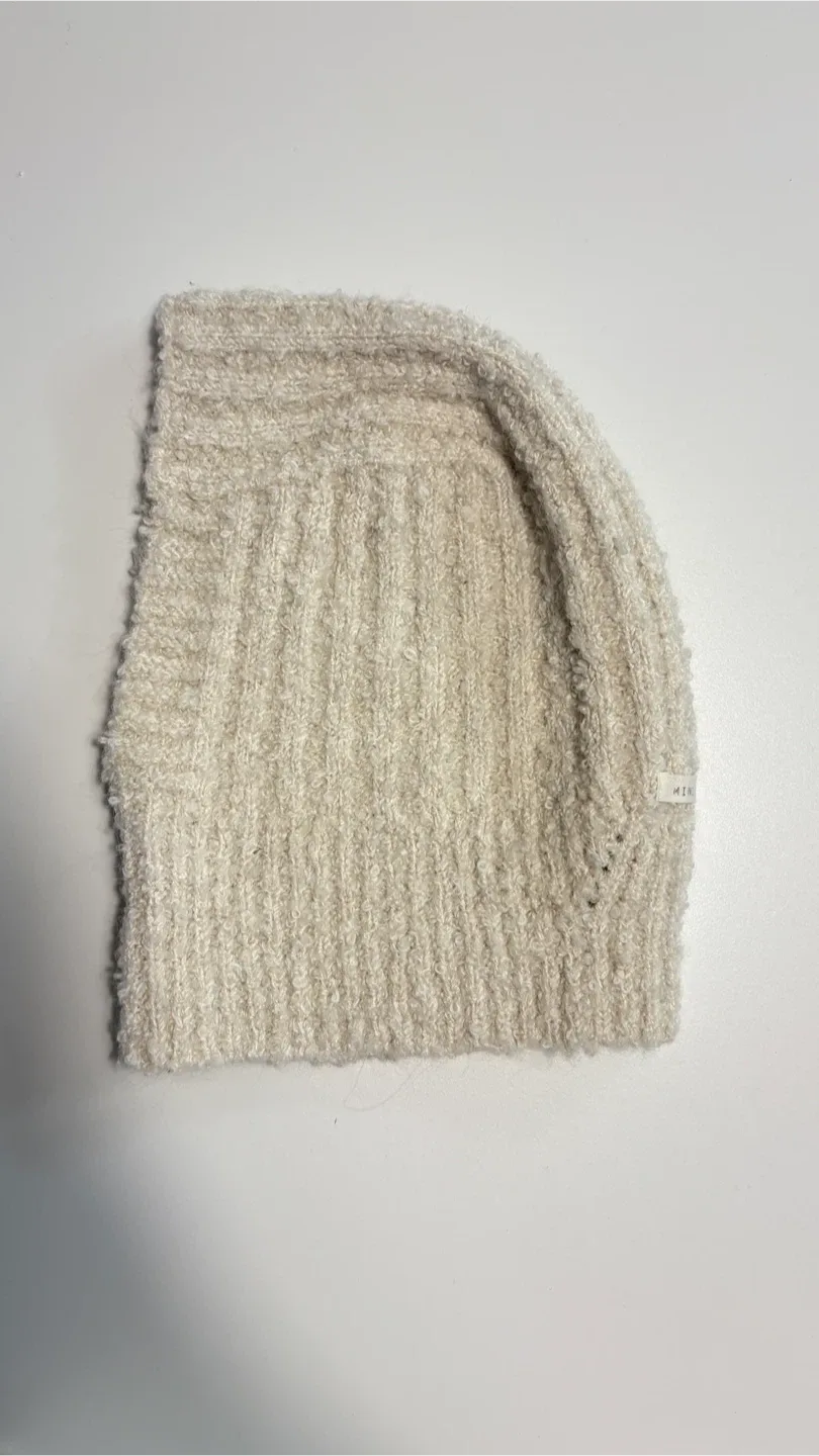 미니로브 바라클라바