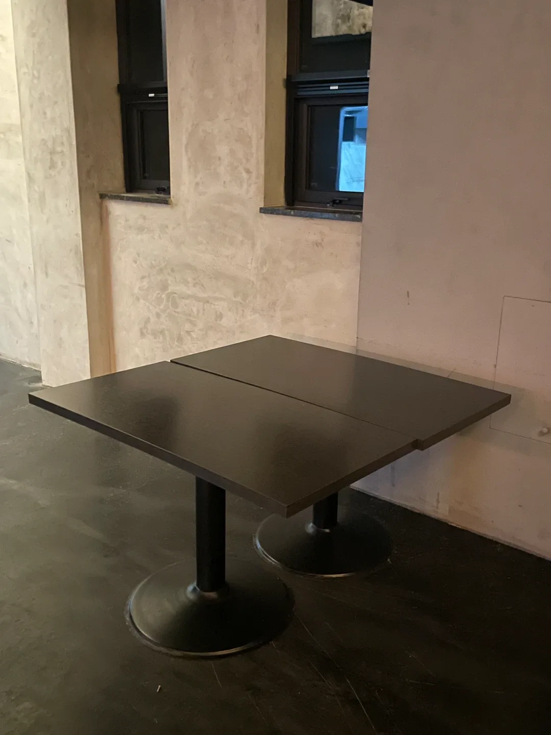 2인석 4인석 블랙오크 테이블