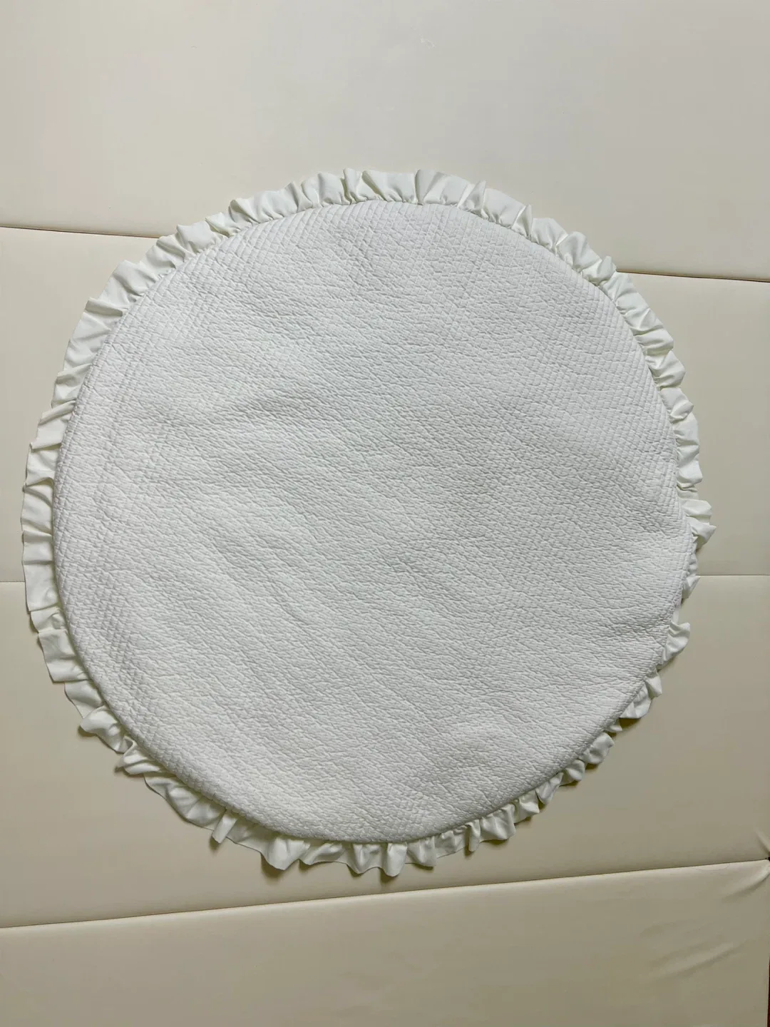 프릴 아기 원형로그