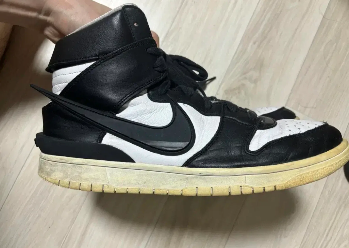 나이키 엠부시 앰부시 덩크 하이 285 중고