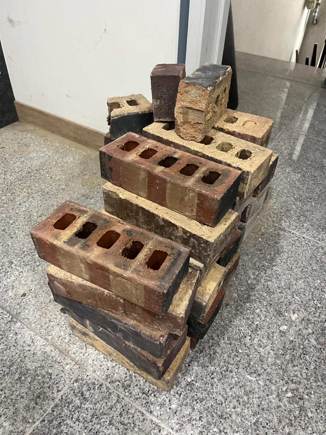 중고 벽돌 판매