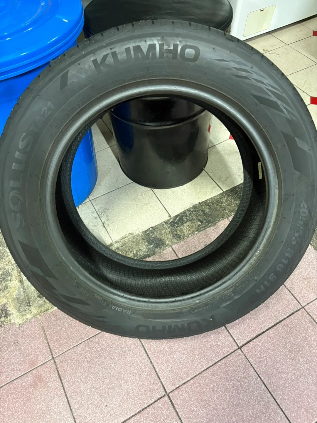 금호 솔루스 TA21 타이어 205/55R16 1개