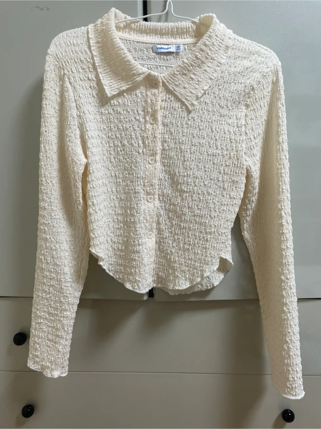 허리 얇아보이는 아이보리 크롭셔츠