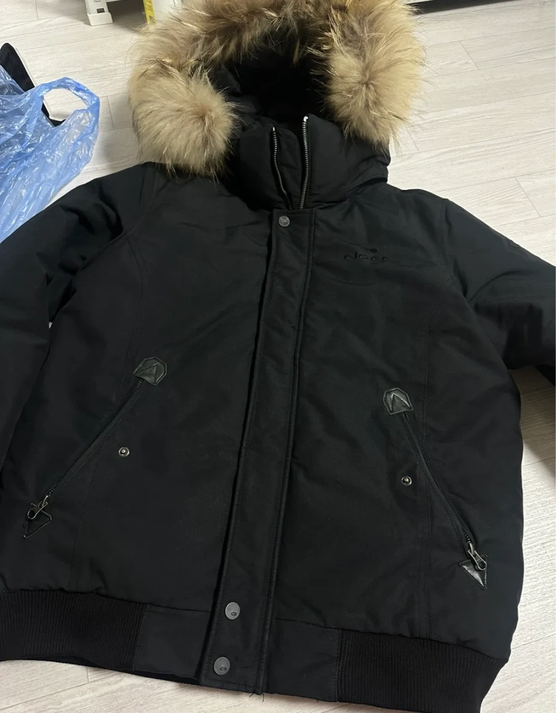 (급처) 아이더 남녀공용 블랙 패딩 100