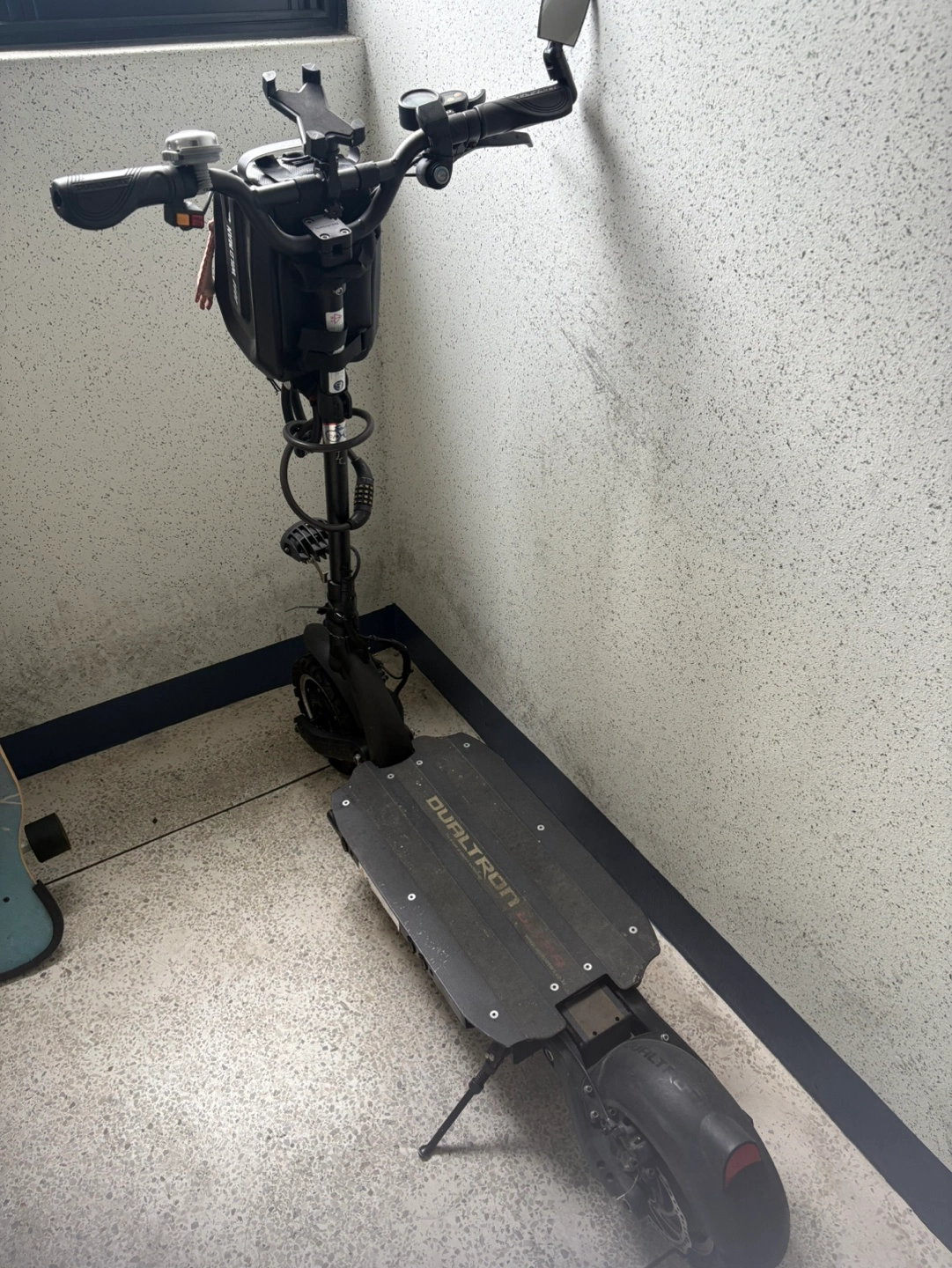기함급 듀얼트론 전동 킥보드 울트라 | 스포츠/레저 | 당근 중고거래