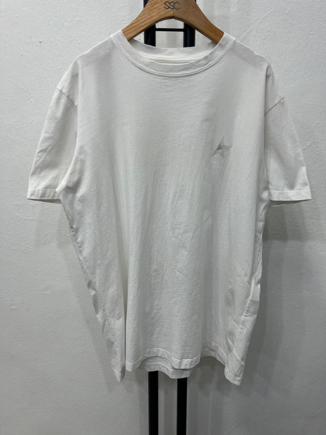 정품) 골든구스 신형 남성 반팔 티셔츠 L