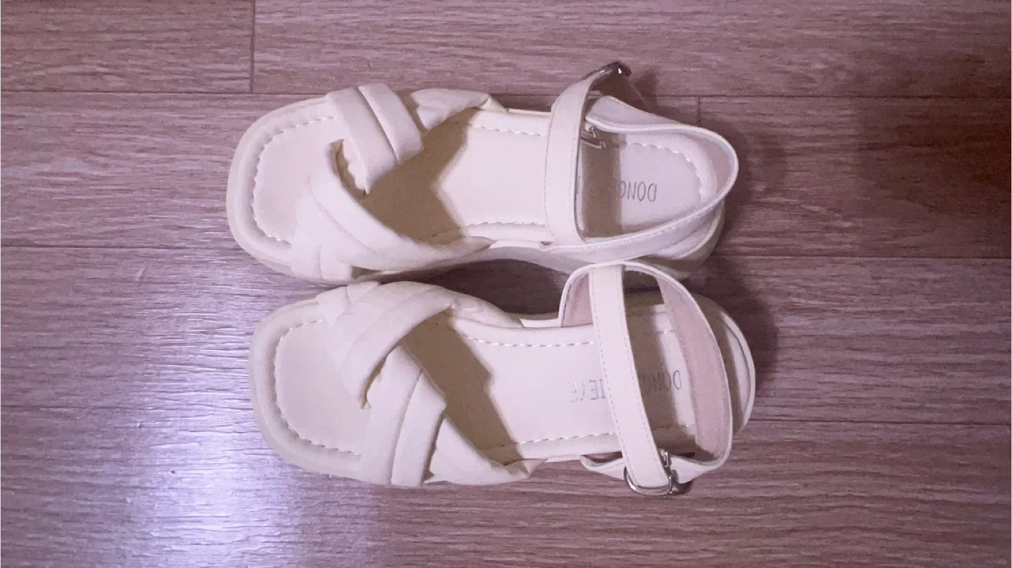 여름 통굽 샌들 아이보리