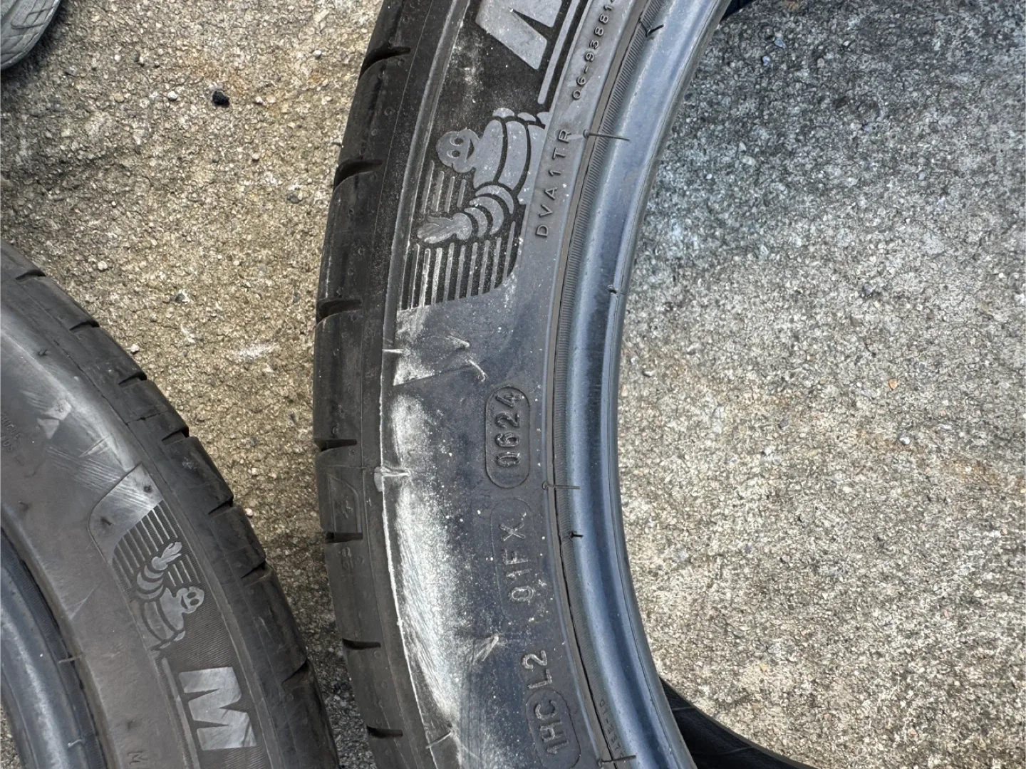 미쉐린 Pilot Sport 4S 중고타이어