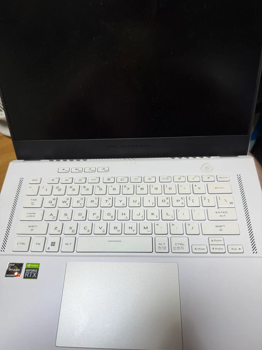 2022 ASUS ROG Zephyrus G15 노트북