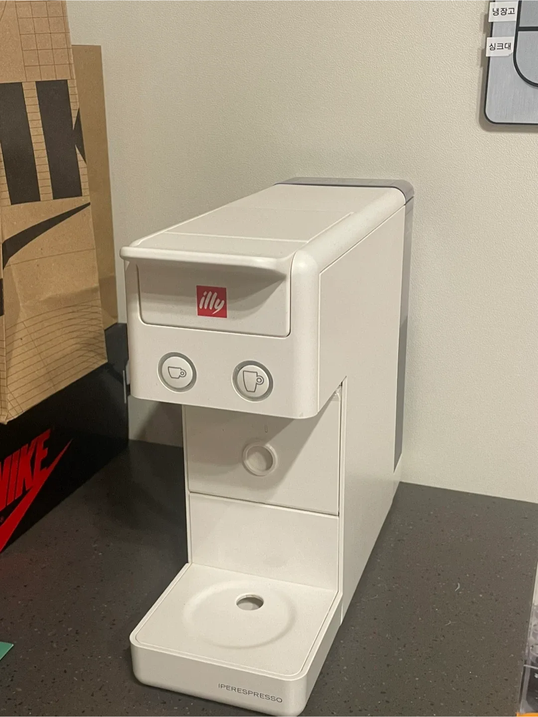 일리 캡슐 커피머신
