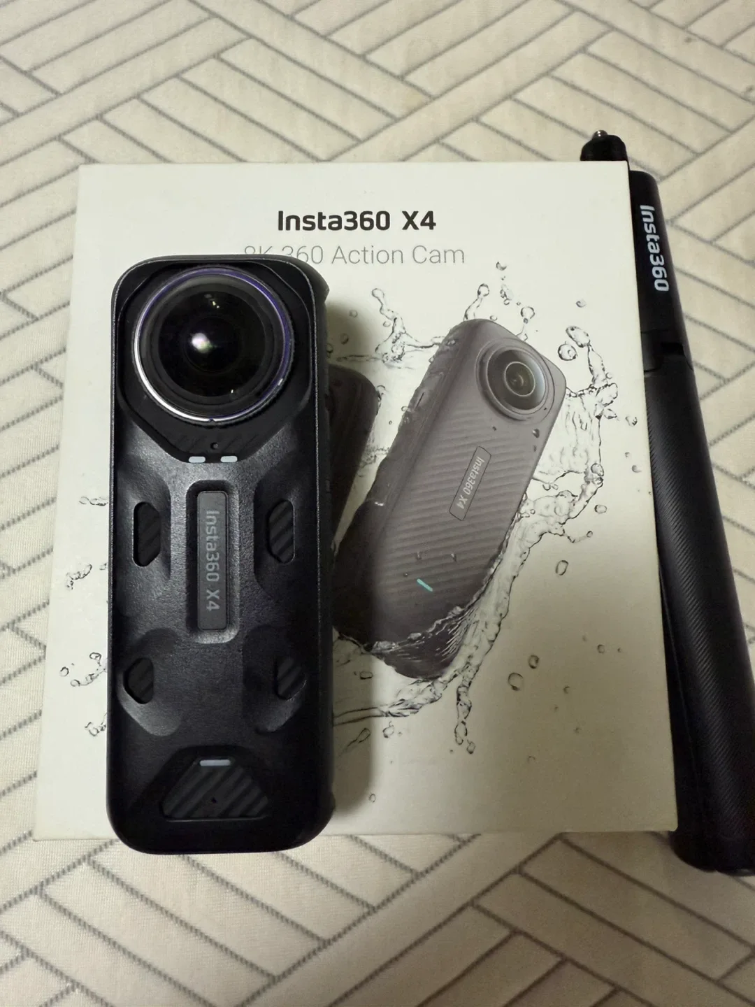 인스타360 x4 360도 액션캠 중고 판매합니다!!