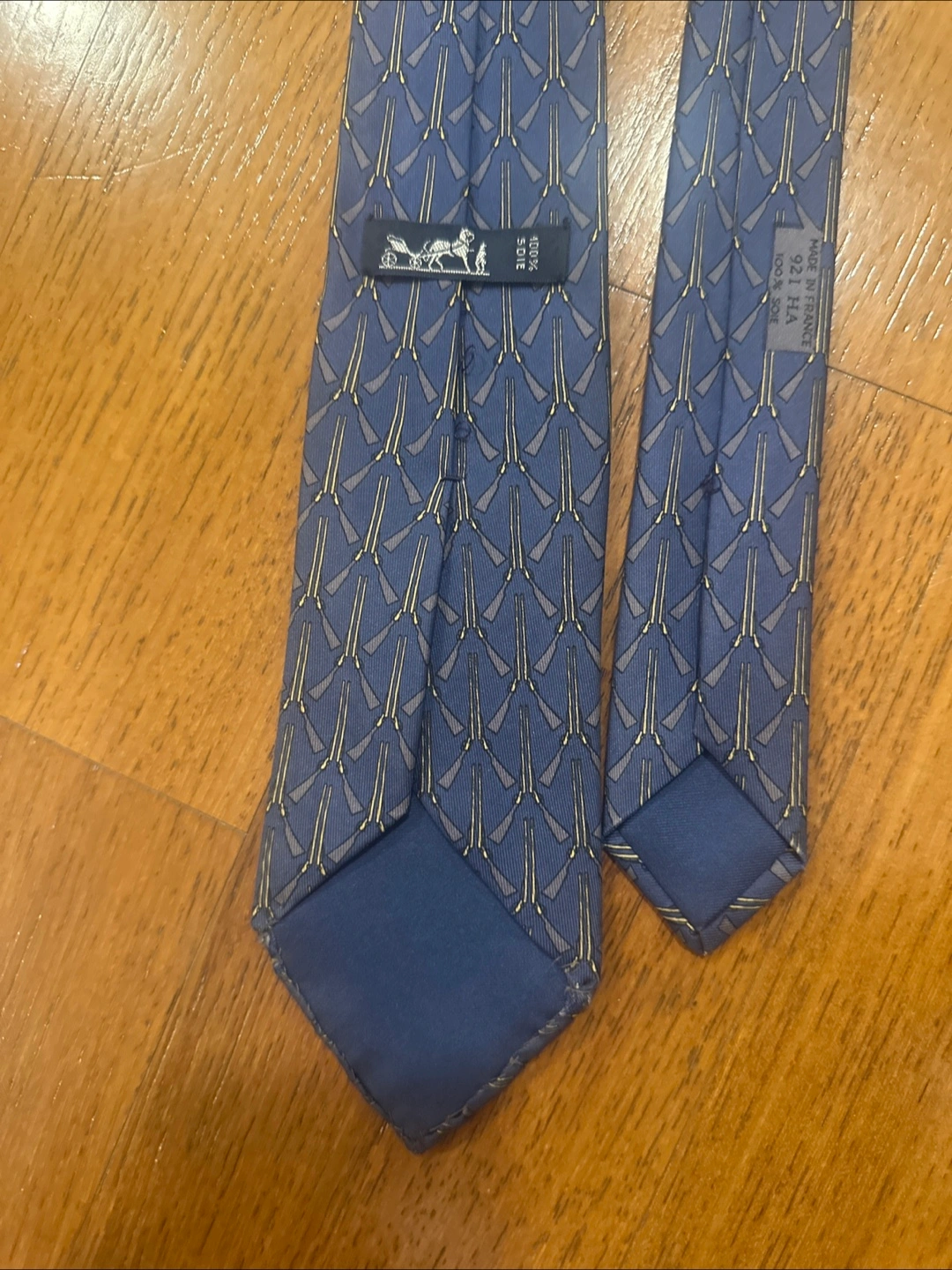 에르메스 실크 넥타이👔