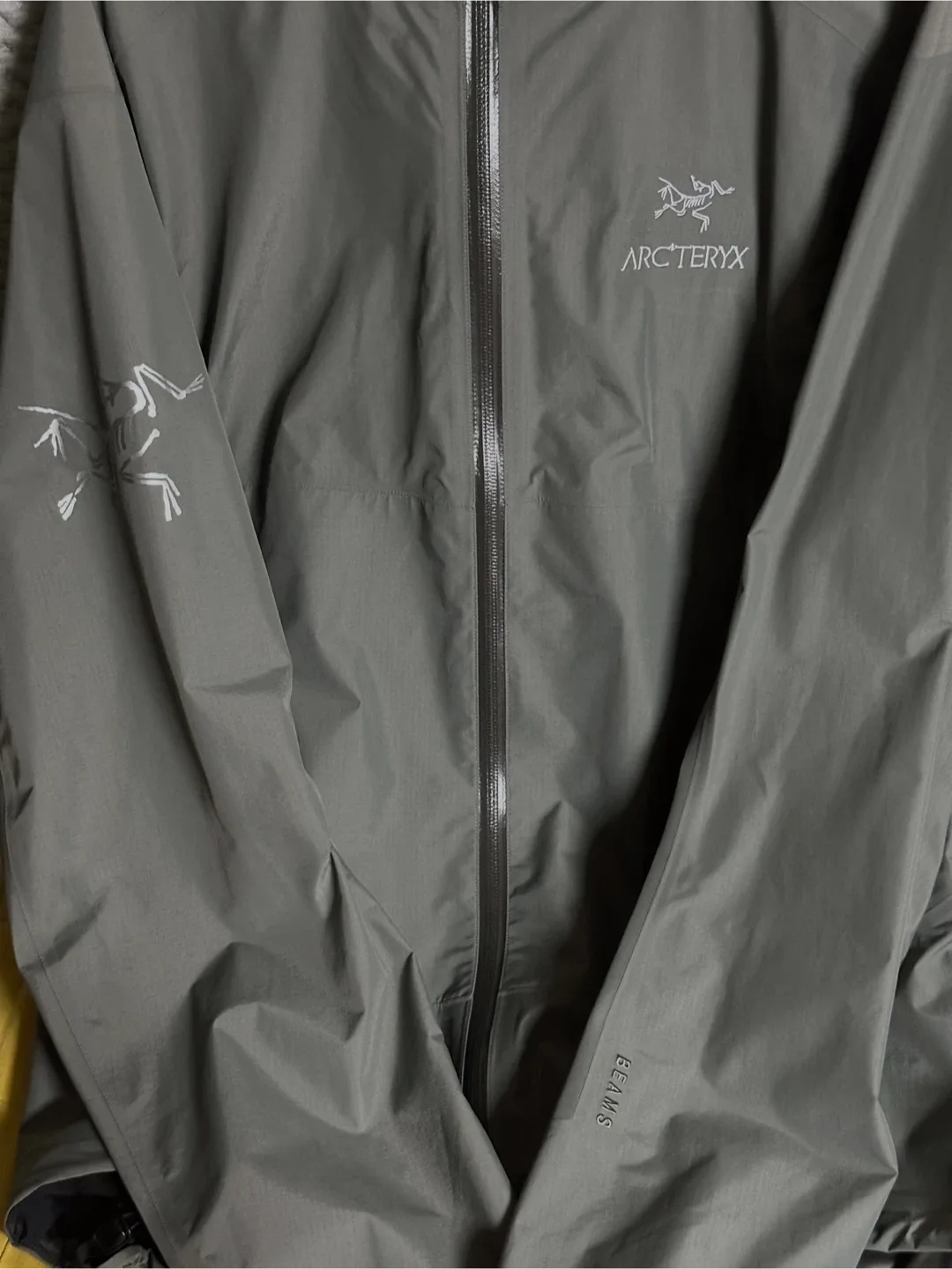 아크테릭스 빔즈 콜라보 제타 SL 자켓 그레이 라지 사이즈 극미중고 판매