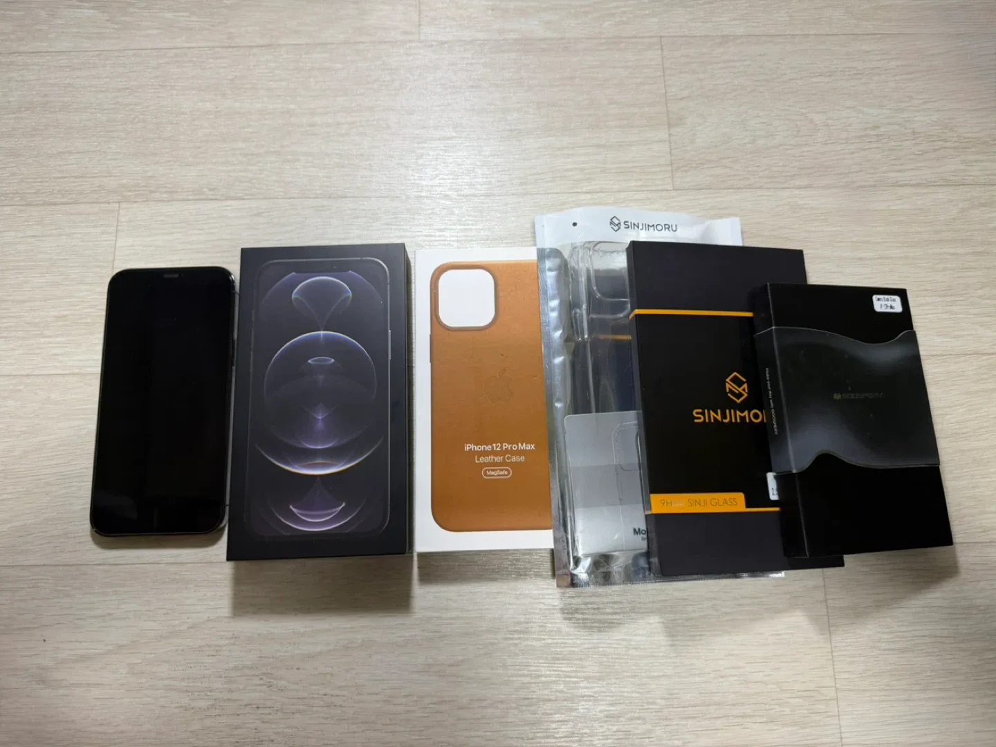 아이폰 12 프로맥스 128GB + 각종물품