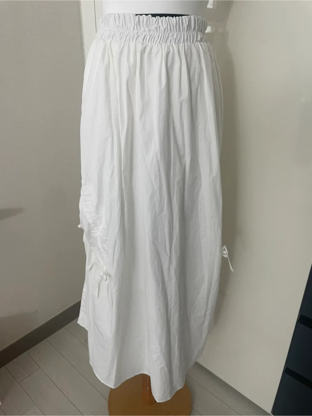 ✅중고✅육육 걸즈 밴딩 화이트 롱 셔링 스커트
