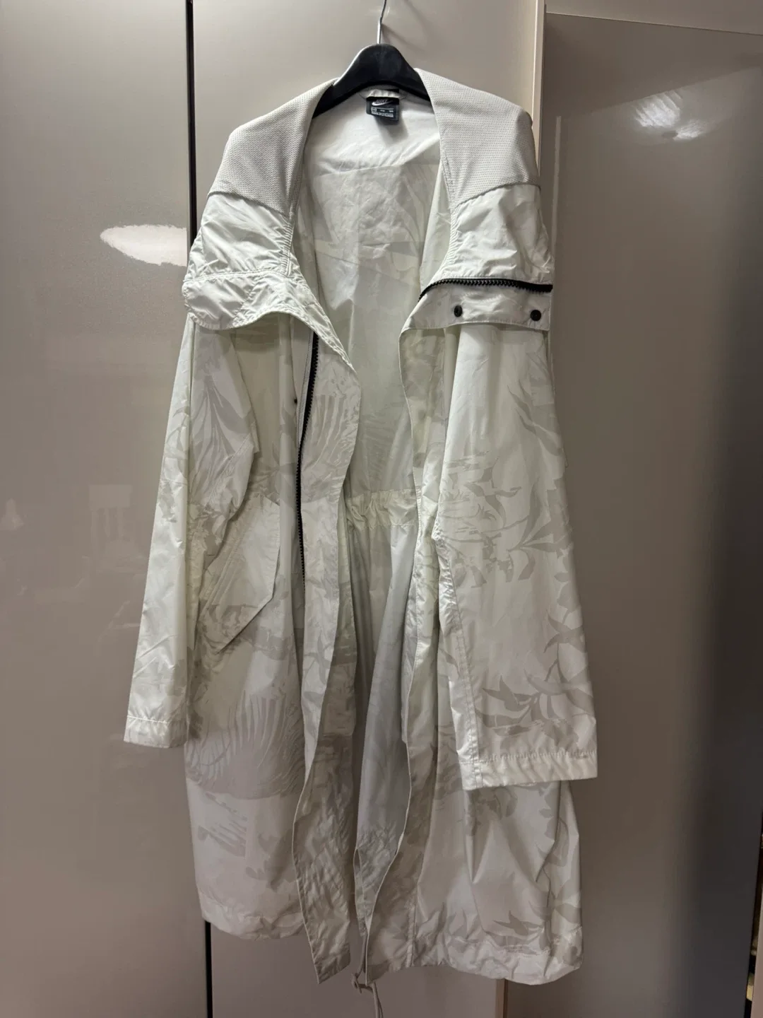 나이키 플로럴 코트 XXL(1회 착용 중고)